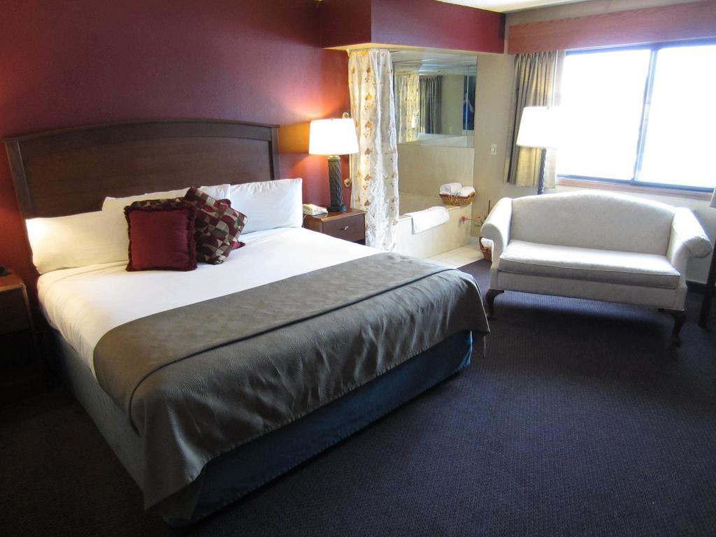 Americinn By Wyndham Hutchinson Ruang foto