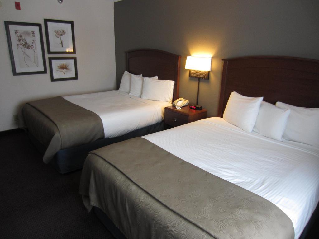 Americinn By Wyndham Hutchinson Ruang foto