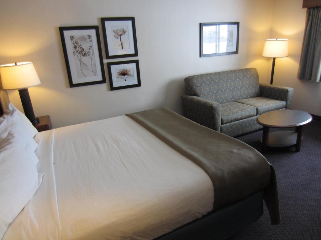 Americinn By Wyndham Hutchinson Ruang foto