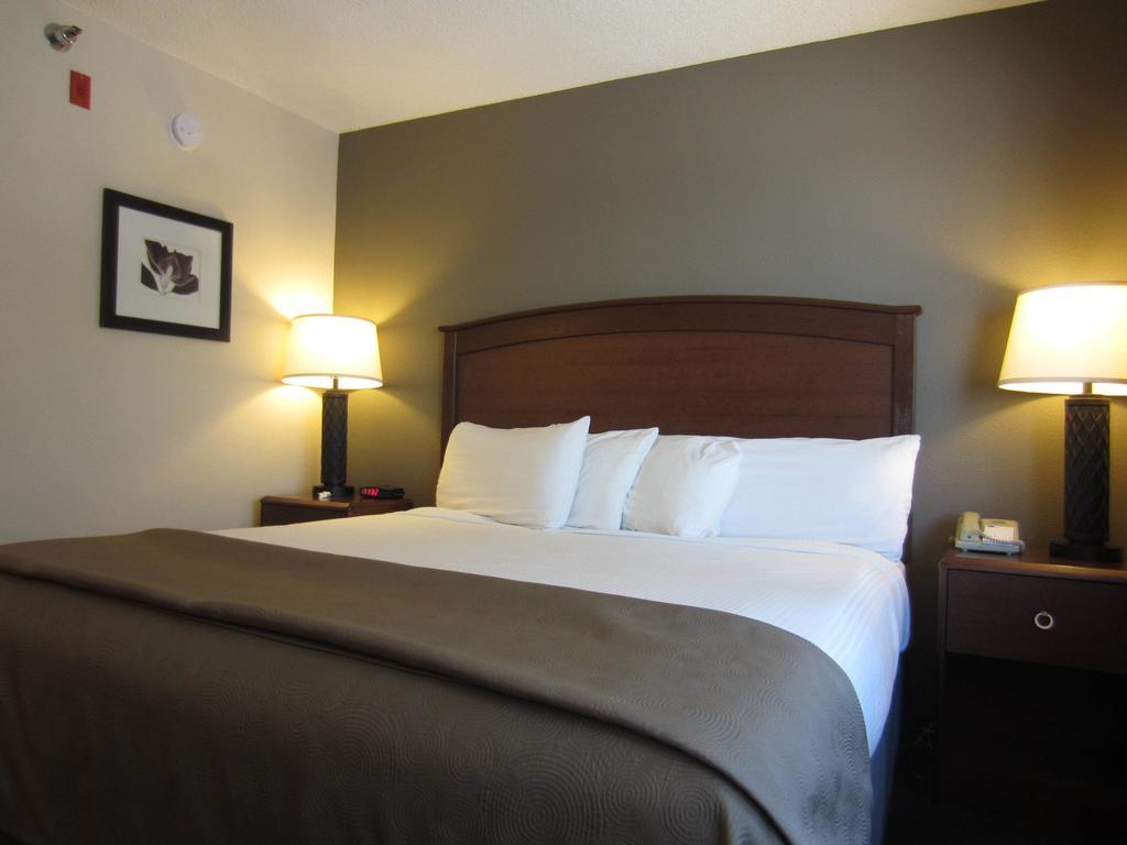 Americinn By Wyndham Hutchinson Ruang foto