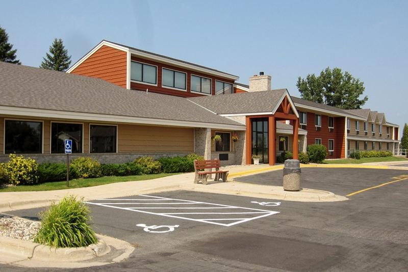 Americinn By Wyndham Hutchinson Bagian luar foto